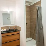 Apartamento Nouveau Tres Beau T2 Neuf Avec Terrasse Coeur De Gare