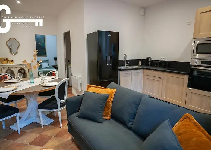Διαμέρισμα Elegant T2 Avec Terrasse Coeur De Gare Castelnaudary